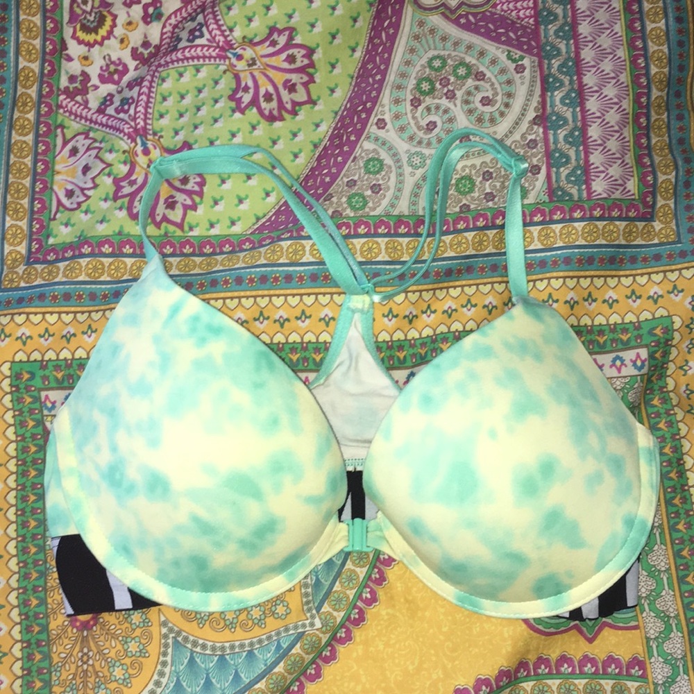 Victoria Secret Pink, mint cloud like design